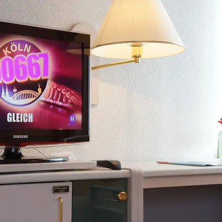 Pensionat Und Restaurant Zum Schiffchen Wolfhagen