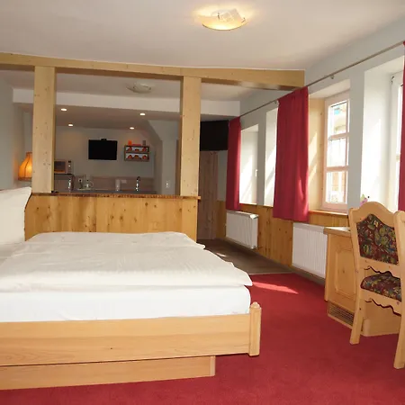 Und Restaurant Zum Schiffchen 3* Wolfhagen