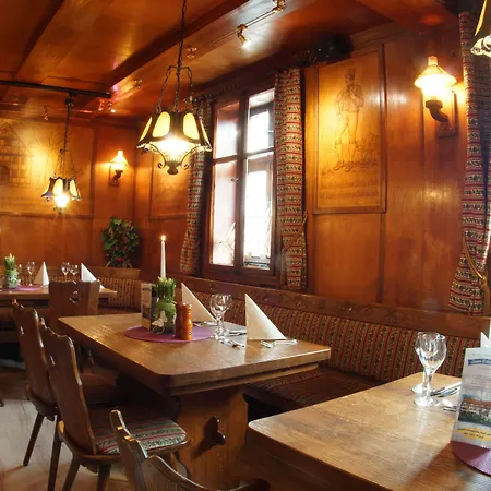 Πανσιόν Und Restaurant Zum Schiffchen