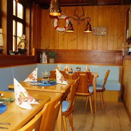 Und Restaurant Zum Schiffchen Pensionat