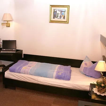 Und Restaurant Zum Schiffchen 3* Wolfhagen